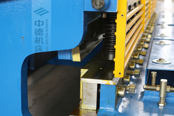 ZDS-632選用上海優質刀片，使用壽命更長.jpg